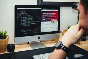 happy-digital-software-app-development-company-andy holmes webyw4NsFPg unsplash
