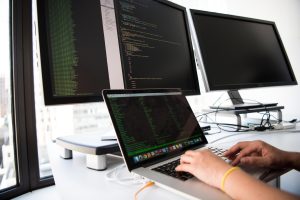 happy-digital-software-app-development-company-christina wocintechchat com 6Dv3pe JnSg unsplash